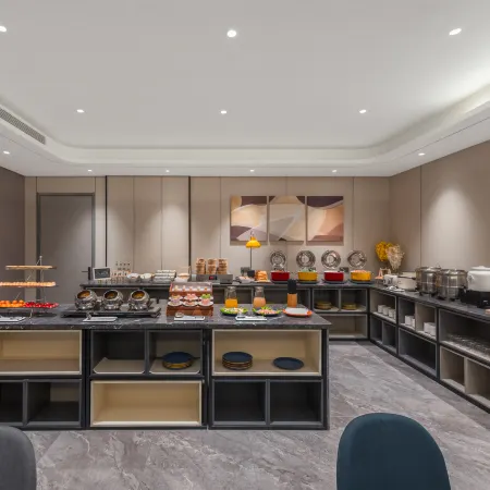Homeinn Business (Gold Label) - Zoucheng Longgui Plaza Chengzhongcheng Pedestrian Street Store