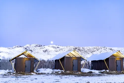 阿勒泰雲翼營地飯店