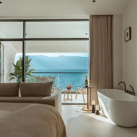 Shiyu·Villa Stream and Sea View Boutique Hotel (Shuanglang Erhai Branch)