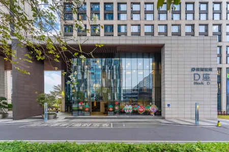 Yicheng Holiday Apartment (Guangzhou Pazhou Convention and Exhibition Center Poly World Trade)