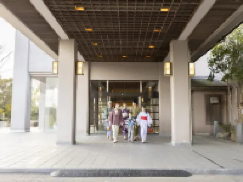 Ooedo Onsen Monogatari Premium Seiunkaku(Old:Yukai Resort Premium Seiunkaku) Hotels in Awara