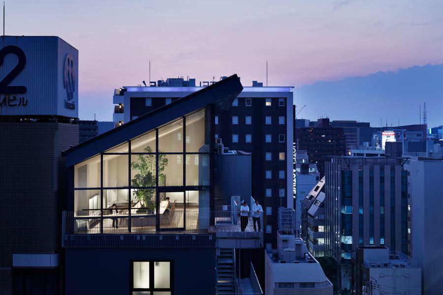 9 ชั่วโมง สถานี Hakata