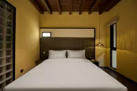 Floral Hotel·The Poetic Nest Hotel (Ziyang Street, Taizhou Ancient City)