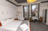 OYO Cornerstone Manor Hotel