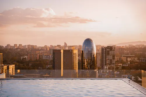 SkynestResidences by CityBlue, Nairobi Westlands - Rooftop Pools