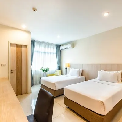 Paeva Luxury By Nakra Functionality Hotels near Wat Sriwaree Noi