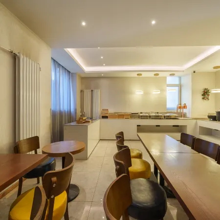 Jinhui Hotel (Fufeng Branch, Baoji)