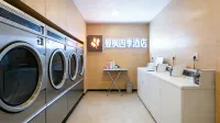 Manfeng Four Seasons Hotel (Cangwu)