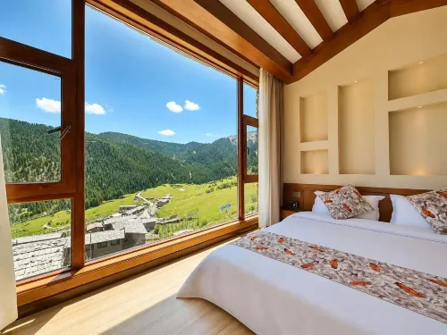 I have a homestay in Zhaquana (Dari Viewpoint Store) - Parkplatz