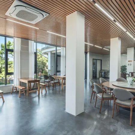 Mist-Hidden Mountain Guesthouse