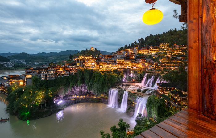 Tuwang Palace · Eight Halls, Furong Town (Waterfall View, Core Scenic Area)
