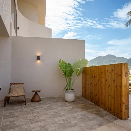 RAN · Wild Luxury Resort Hotel