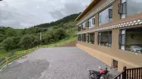 Zhuomu Lariz Homestay - sarapan