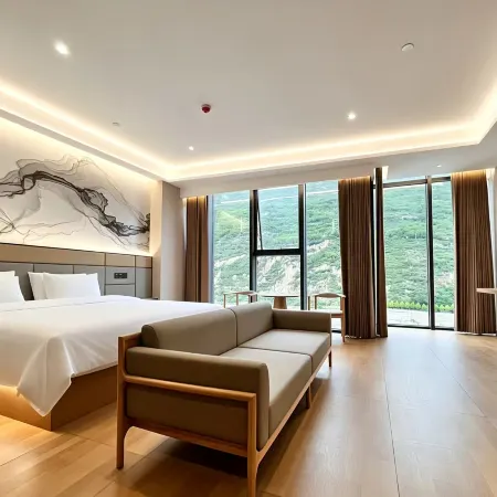 Jinduo Holiday Hotel