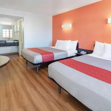 Motel 6 Bakersfield, CA - Central