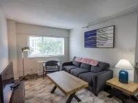 2bdr Downtown Nashville Apartment. Walk to Broadway and Music City Center with Rooftop Pool - 3 賴曼禮堂（Ryman Auditorium）附近的飯店
