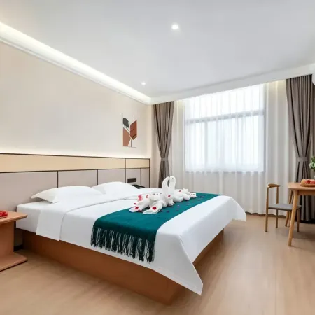Moran Hotel (Yishui Oriental Shopping Centre Chang'an Middle Road Branch)