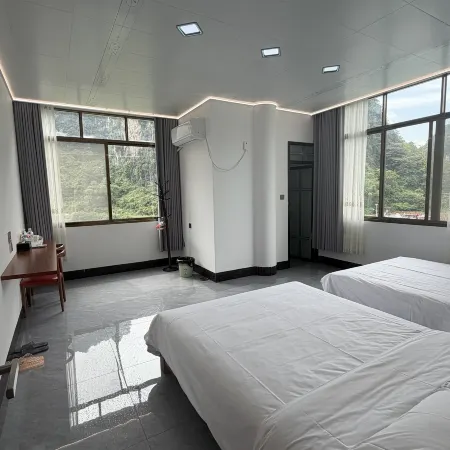 Du'an Lingyun Homestay