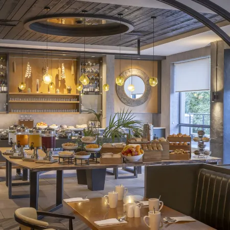 Clayton Hotel Dublin Airport Central