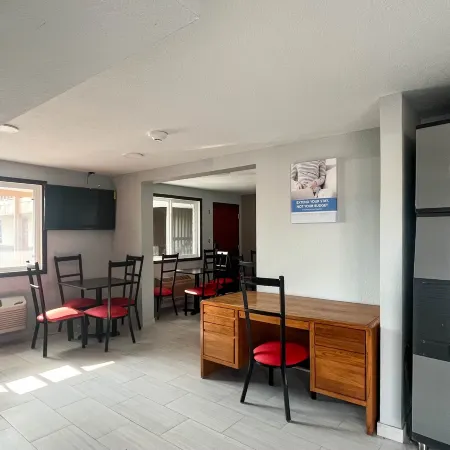 Studio 6 Suites Warsaw, IN