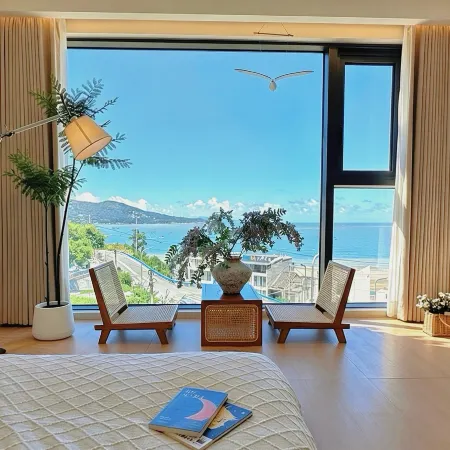Yuliao · Canghai Azure Scenic Apartment