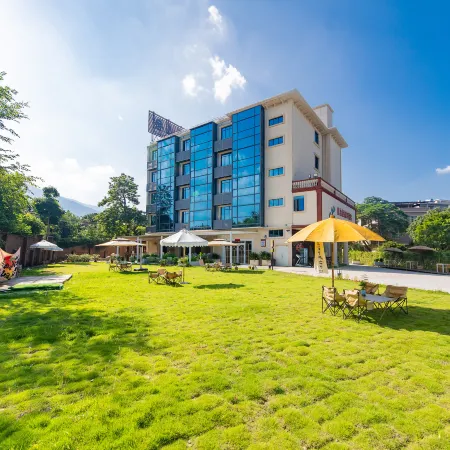Huanxi Mountain Lodge