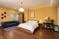 S79 Nelly Hotel - Bed and Breakfasts
