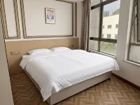 Qiyu Hotel (Jiangxia Wuchang Institute of Technology) - 2 stjerner