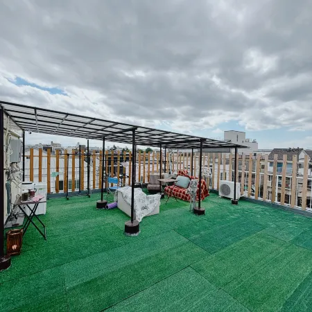 Eric Utopia Hostel