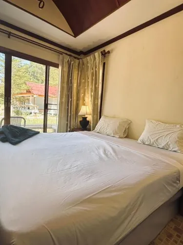 รูปภาพของVilla Beside Swimming Pool With Garden View