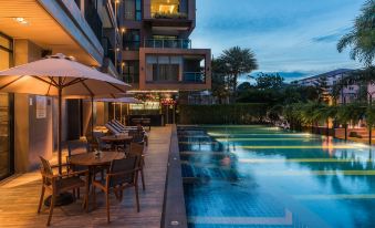 The Siamese Hotel by Pcl