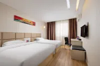 Tianhai Yueju Hotel (Jiujiang Railway Station Pedestrian Street Store) Hotels in 