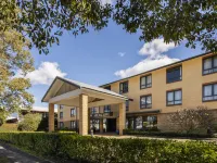 Mercure Sydney Manly WarringaH Hotels in Brookvale