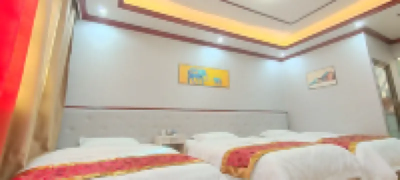 鎮雄鑫垚ホテル