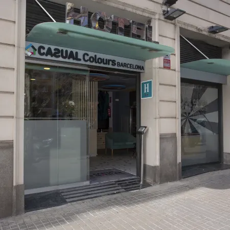 Casual Colours Barcelona Отели рядом с достопримечательностью «Площадь Испании»