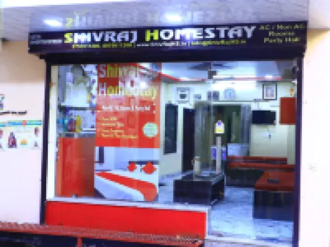 Shivraj Homestay โรงแรมในมธุระ