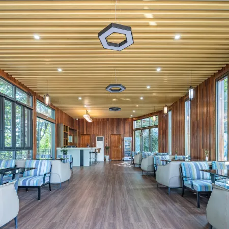 Rezen Retreat tianqiao xianju Xianju (Jishou Aizhai Bridge Branch)