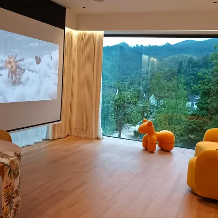 Liyangtian Luxury Wild Vacation Apartment