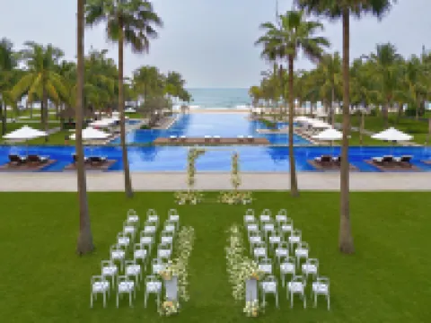 Danang Marriott Resort & Spa Hotels near The Marble Mountains