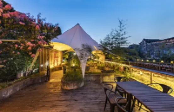 Xitang YiZhao Yixi Huayuan Resort Hotel Hotels near Xitang