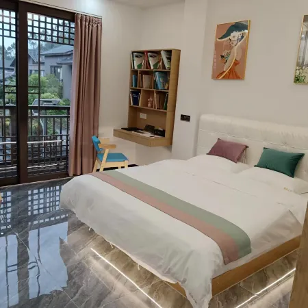 Royal Courtyard Homestay