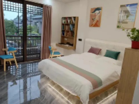 Royal Courtyard Homestay