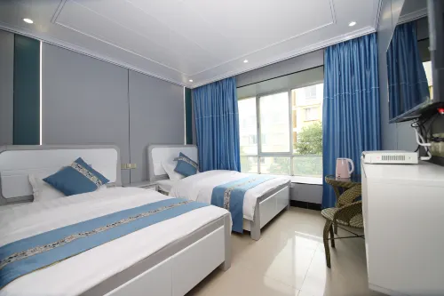 Jinlong Hotel (Kunming South High-speed Railway Station)