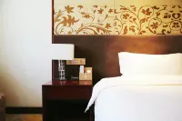 阿瓦提刀郎大酒店 鄰近阿瓦提縣非物質文化遺產保護中心的酒店