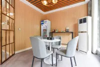 Gucheng Yunjin Business Hotel (Wangheng International Plaza)