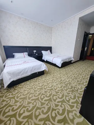 Houhai Hotel (Hunchun Railway Station Ouya Yanbai Shopping Center)