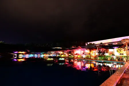 Hanyuan Lihuayuan Homestay