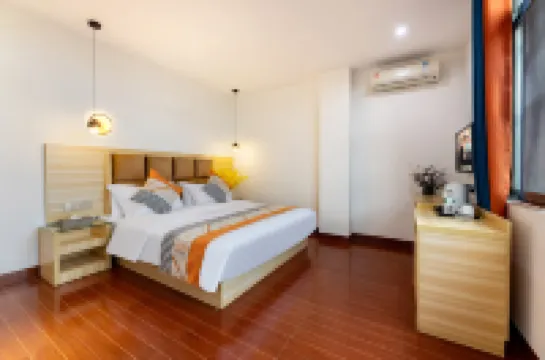 Jinghuayu Business Hotel (Haikou Meilan Airport)