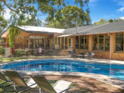 Discovery Resorts - Wilpena Pound Hotels in Flinders Ranges
