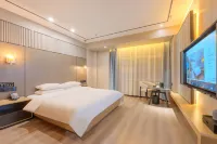 TUK China Light Hotel (Taiyuan Era City Branch) Hotels near Wanbolin